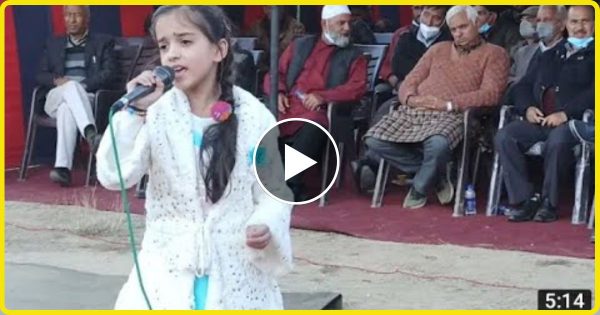 छोटी सी बच्ची ने गाया “ऐ वतन तेरे लिए” देशभक्ति गाना, जीता 130 करोड़ लोगो का दिल- वीडियो